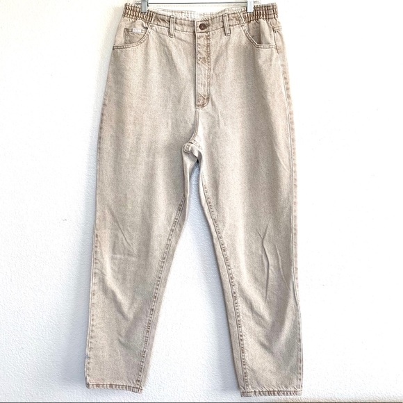 Vintage Denim - Vintage 90s Lee Beige Tan High Rise Mom Jeans